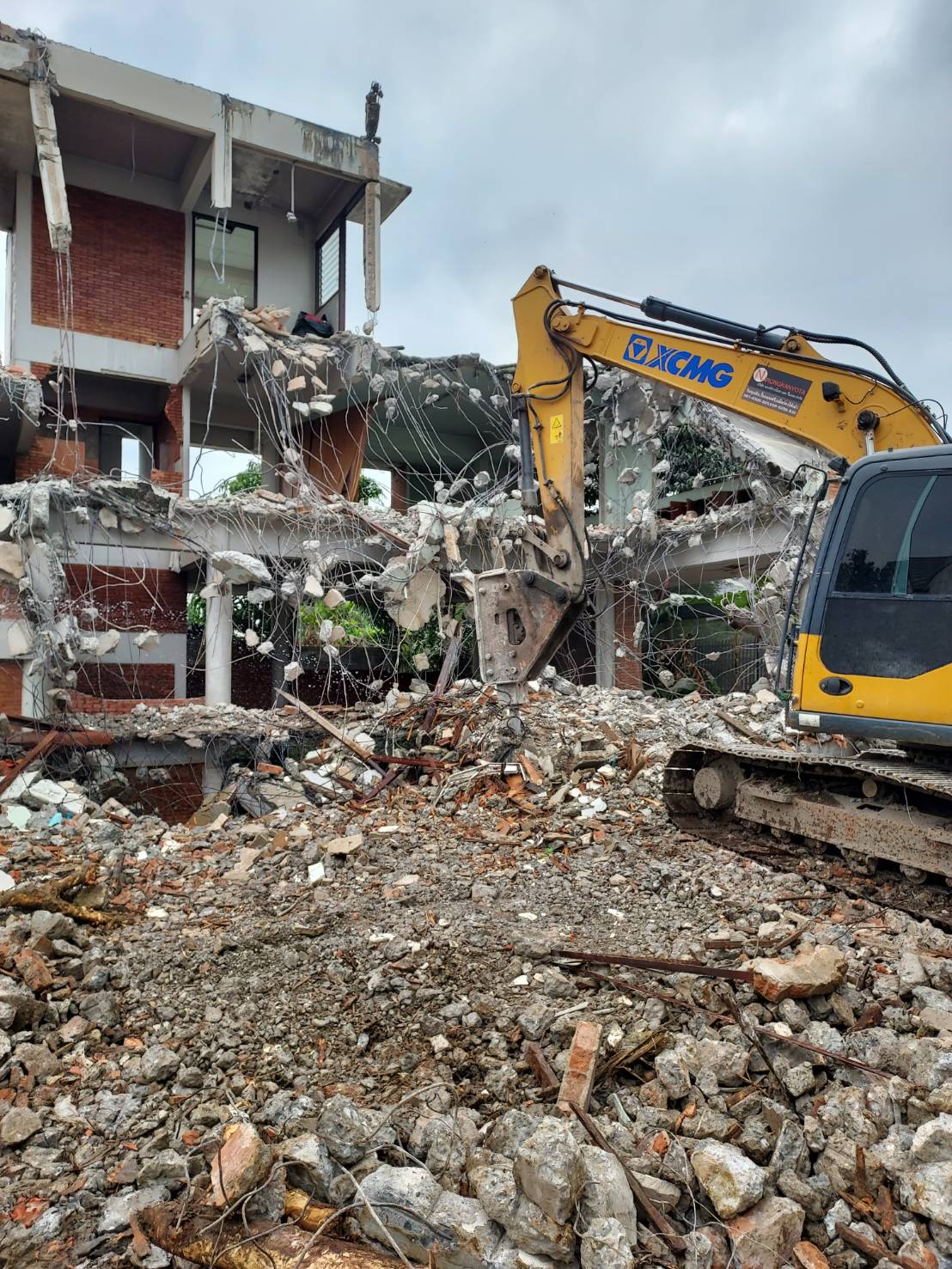 15 - https://ทรัพย์ปัญญารื้อถอนทุบตึก.com | ทรัพย์ปัญญารื้อถอนทุบตึก - บริการทุบรื้อถอนสิ่งปลูกสร้างทุกชนิด ทุบตึกรื้อถอนบ้านไม้เก่า บ้านพัก เพื่อการก่อสร้างใหม่ ยินดีให้บริการงานทุกระดับ ด้วยทีมงานมืออาชีพ 15 - https://ทรัพย์ปัญญารื้อถอนทุบตึก.com | ทรัพย์ปัญญารื้อถอนทุบตึก - บริการทุบรื้อถอนสิ่งปลูกสร้างทุกชนิด ทุบตึกรื้อถอนบ้านไม้เก่า บ้านพัก เพื่อการก่อสร้างใหม่ ยินดีให้บริการงานทุกระดับ ด้วยทีมงานมืออาชีพ