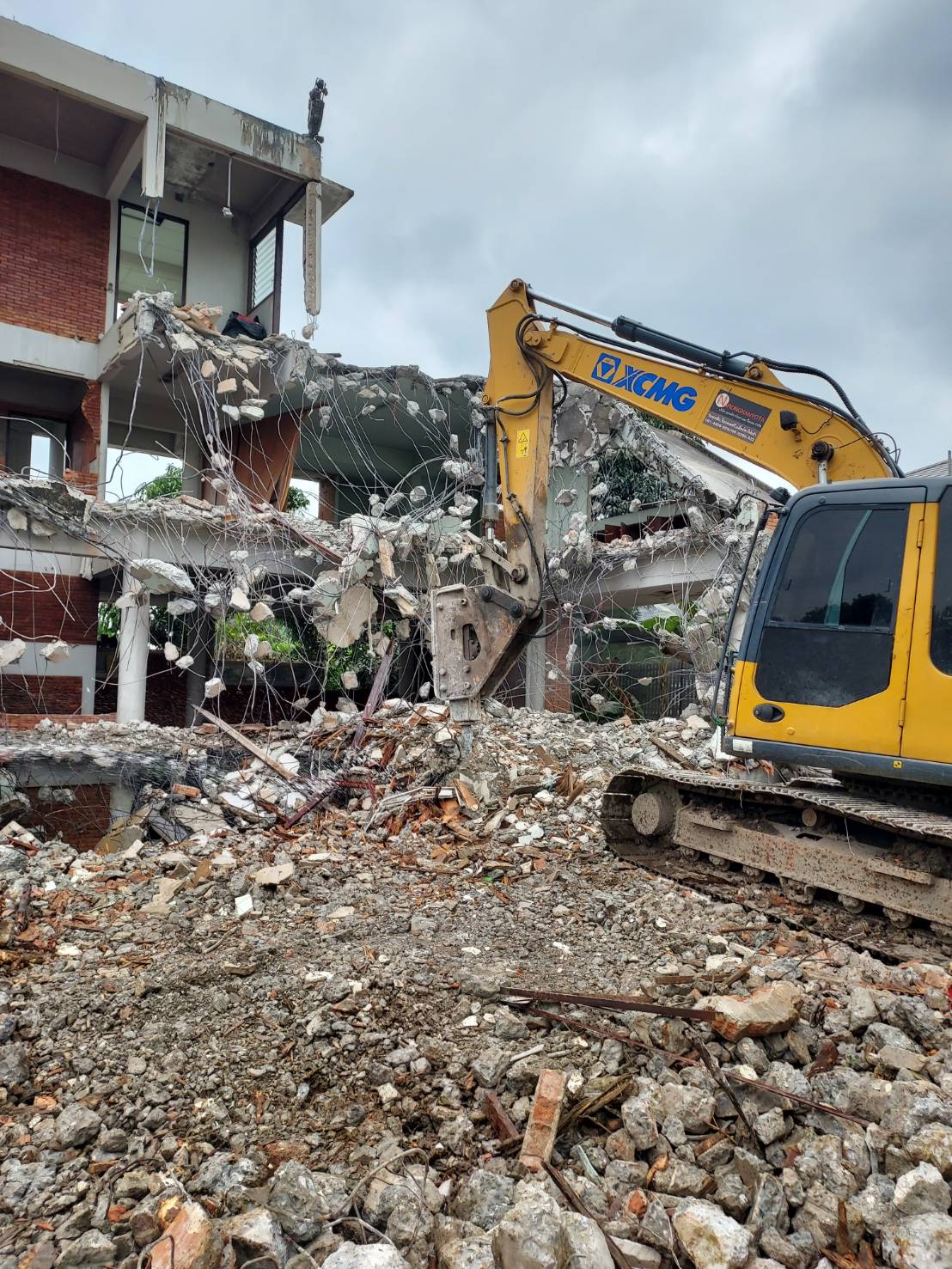 33 - https://ทรัพย์ปัญญารื้อถอนทุบตึก.com | ทรัพย์ปัญญารื้อถอนทุบตึก - บริการทุบรื้อถอนสิ่งปลูกสร้างทุกชนิด ทุบตึกรื้อถอนบ้านไม้เก่า บ้านพัก เพื่อการก่อสร้างใหม่ ยินดีให้บริการงานทุกระดับ ด้วยทีมงานมืออาชีพ 33 - https://ทรัพย์ปัญญารื้อถอนทุบตึก.com | ทรัพย์ปัญญารื้อถอนทุบตึก - บริการทุบรื้อถอนสิ่งปลูกสร้างทุกชนิด ทุบตึกรื้อถอนบ้านไม้เก่า บ้านพัก เพื่อการก่อสร้างใหม่ ยินดีให้บริการงานทุกระดับ ด้วยทีมงานมืออาชีพ